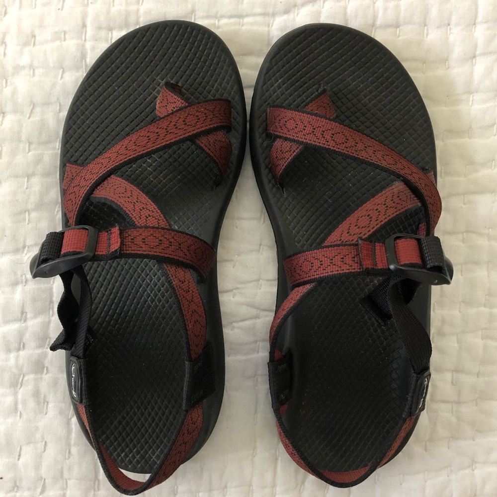 Men’s Chaco Classic Vibram Red Size 9